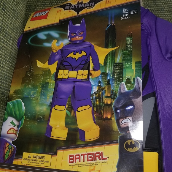 3/$15 Lego Batgirl Mini Figure Costume new - Picture 3 of 4